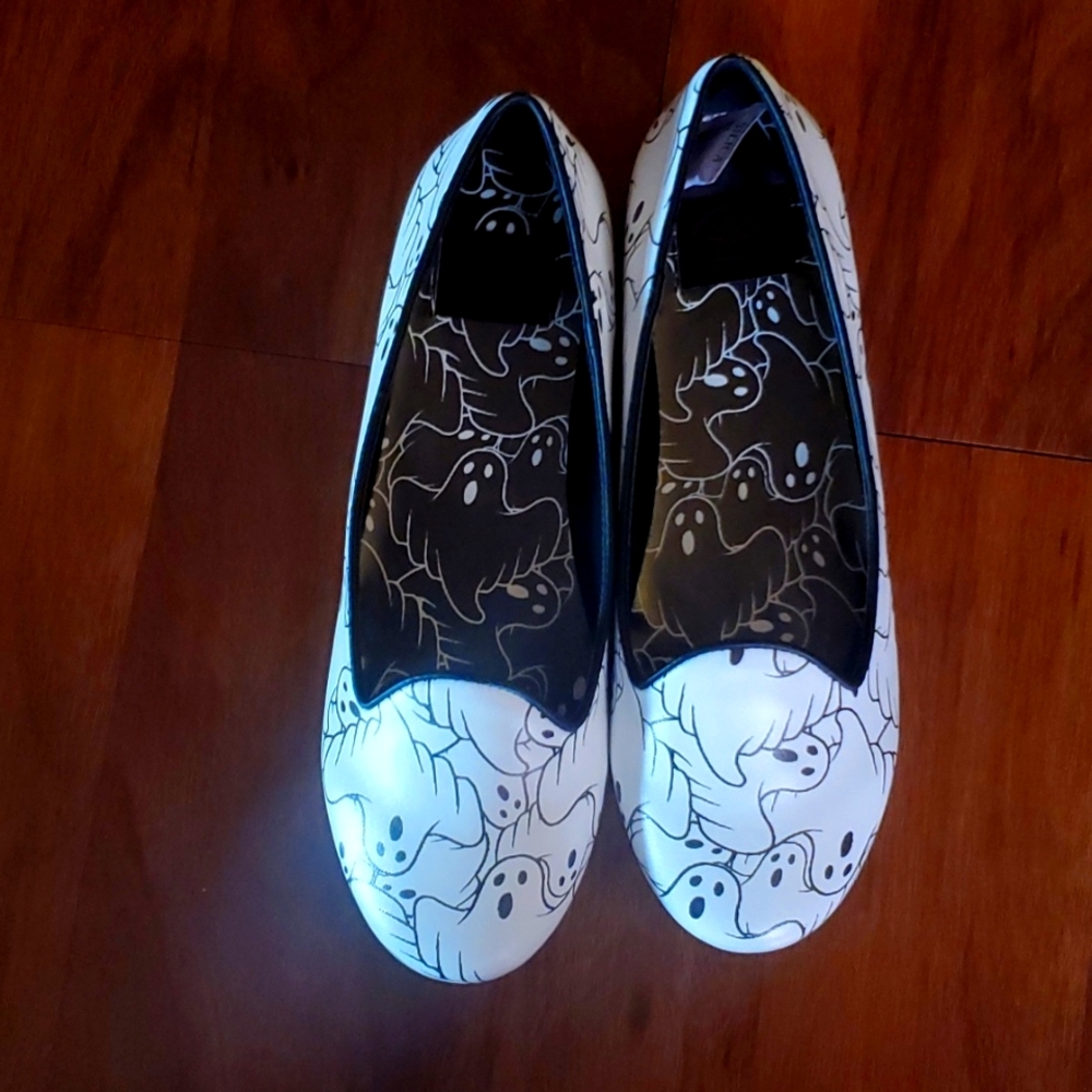 "Strangecvlt" All Over Ghost Flats sz 8
